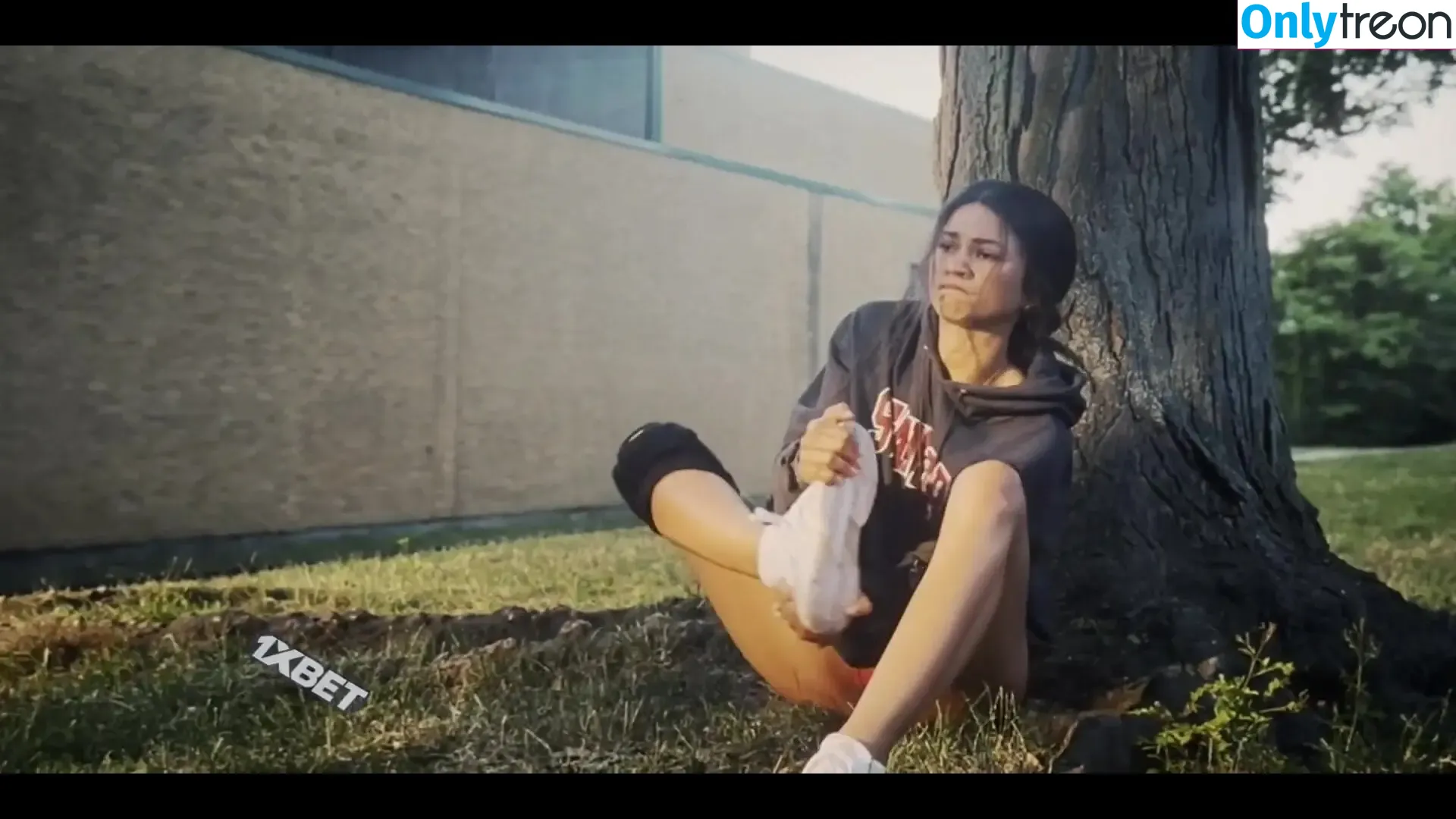 Zendaya nude photo #2236 (Zendaya)