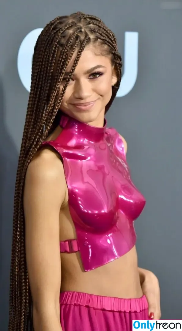Zendaya nude photo #2370 (Zendaya)