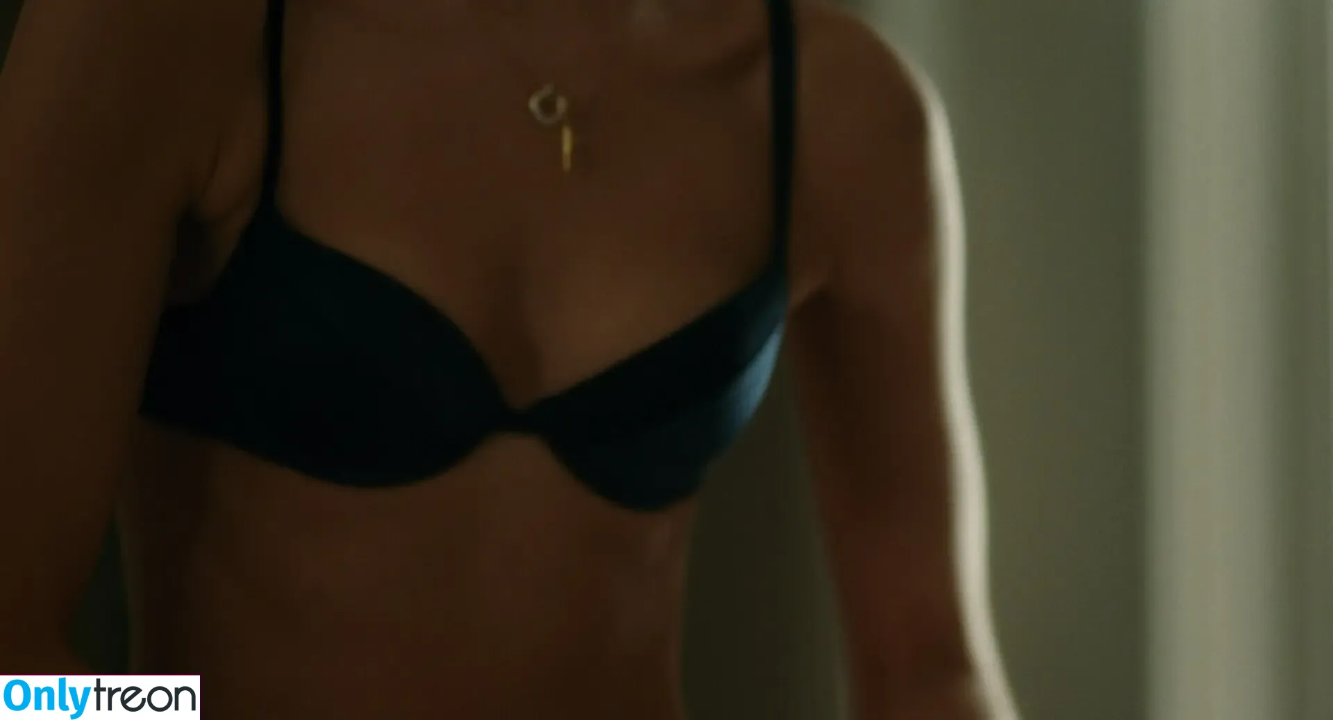 Zendaya nude photo #2382 (Zendaya)