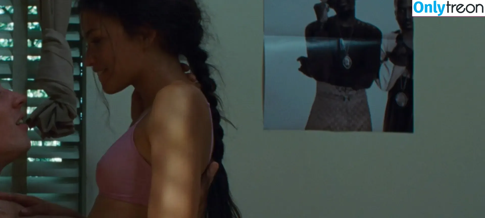 Zendaya nude photo #2453 (Zendaya)