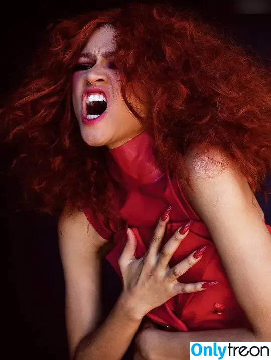 Zendaya nude photo #2500 (Zendaya)