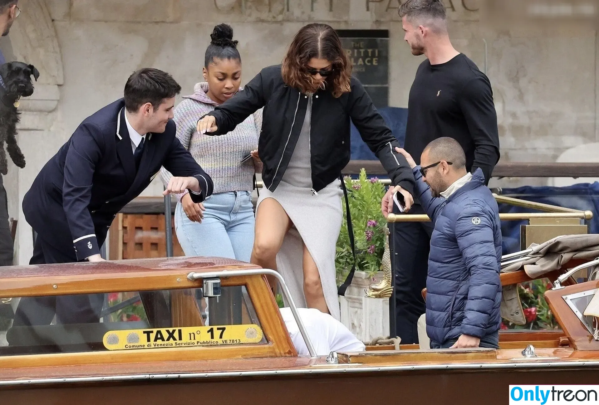 Zendaya nude photo #2551 (Zendaya)