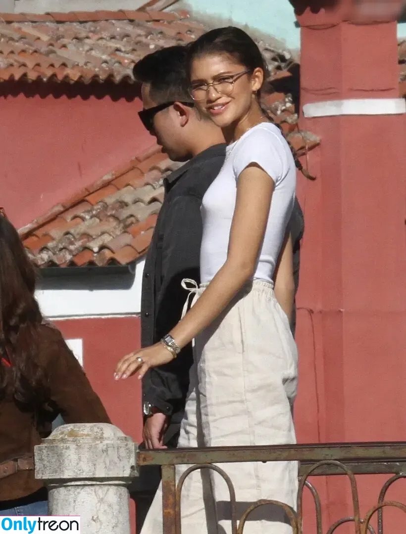 Zendaya nude photo #2562 (Zendaya)