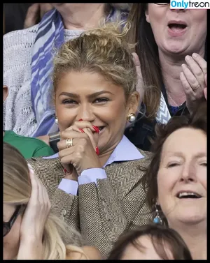Zendaya nude photo #3090