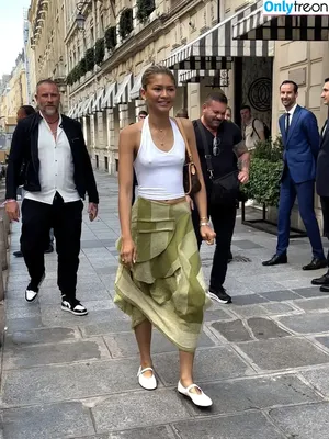 Zendaya nude photo #3142