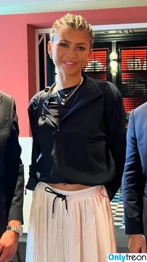 Zendaya nude photo #3162