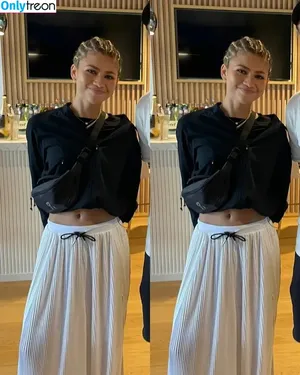 Zendaya nude photo #3163