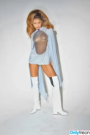 Zendaya nude photo #3191