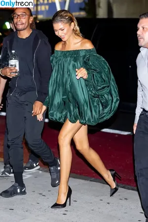 Zendaya nude photo #3276