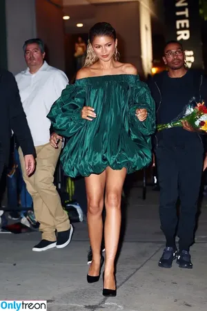 Zendaya nude photo #3286