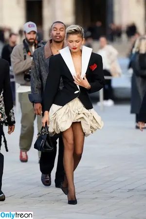 Zendaya nude photo #3327