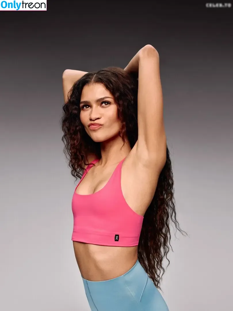 Zendaya nude photo #3004 (Zendaya)