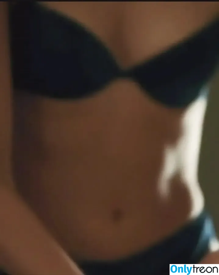 Zendaya nude photo #3016 (Zendaya)