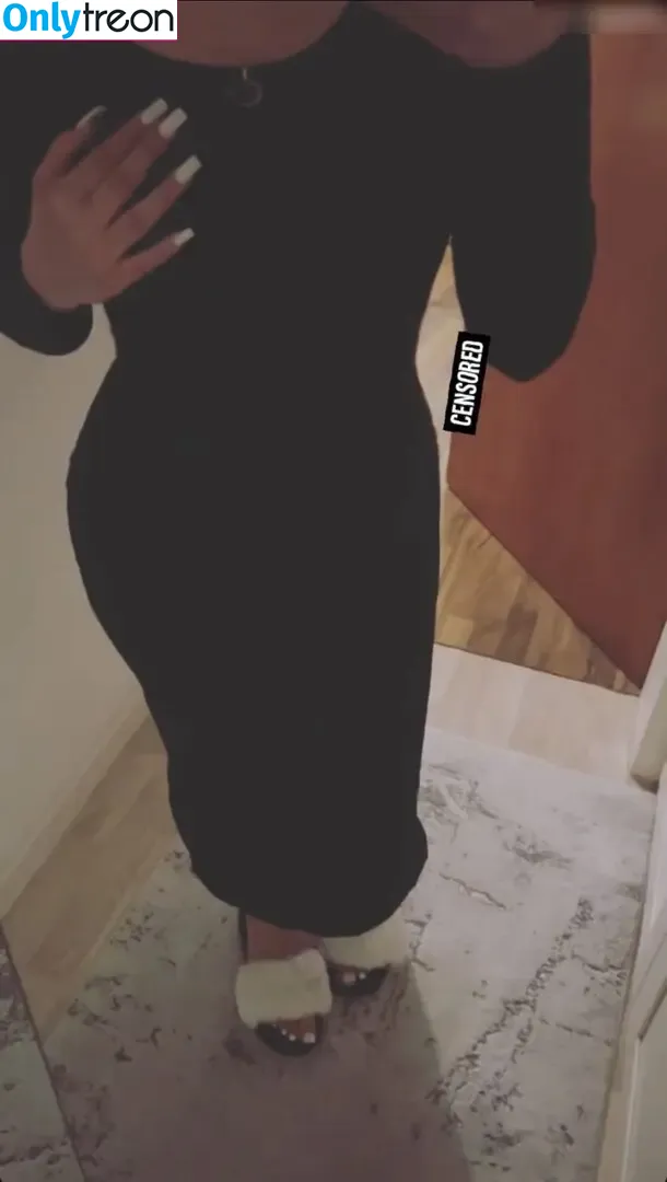 Zeynohijabi nude photo #0015 (Zeynohijabi)
