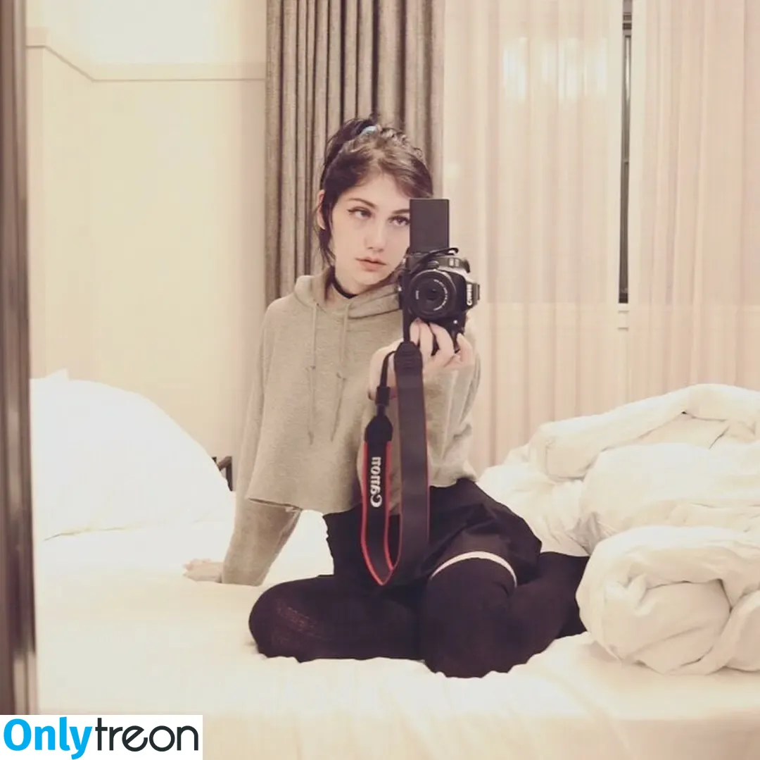 Zheanna Erose nude photo #0028 (digital.harmonic / edanarose / iamzheanna)