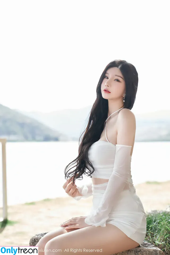 Zhou Yuxi nude photo #0215 (zhou.yuxi_ / 周于希)