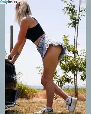 Zimtzxcke nude photo #0062