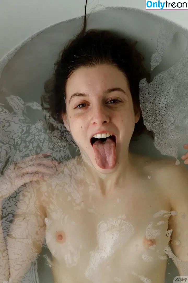 Zishy nude photo #9082 (zishylives)