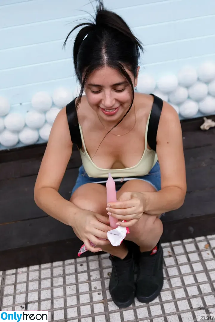 Zishy nude photo #8839 (zishylives)