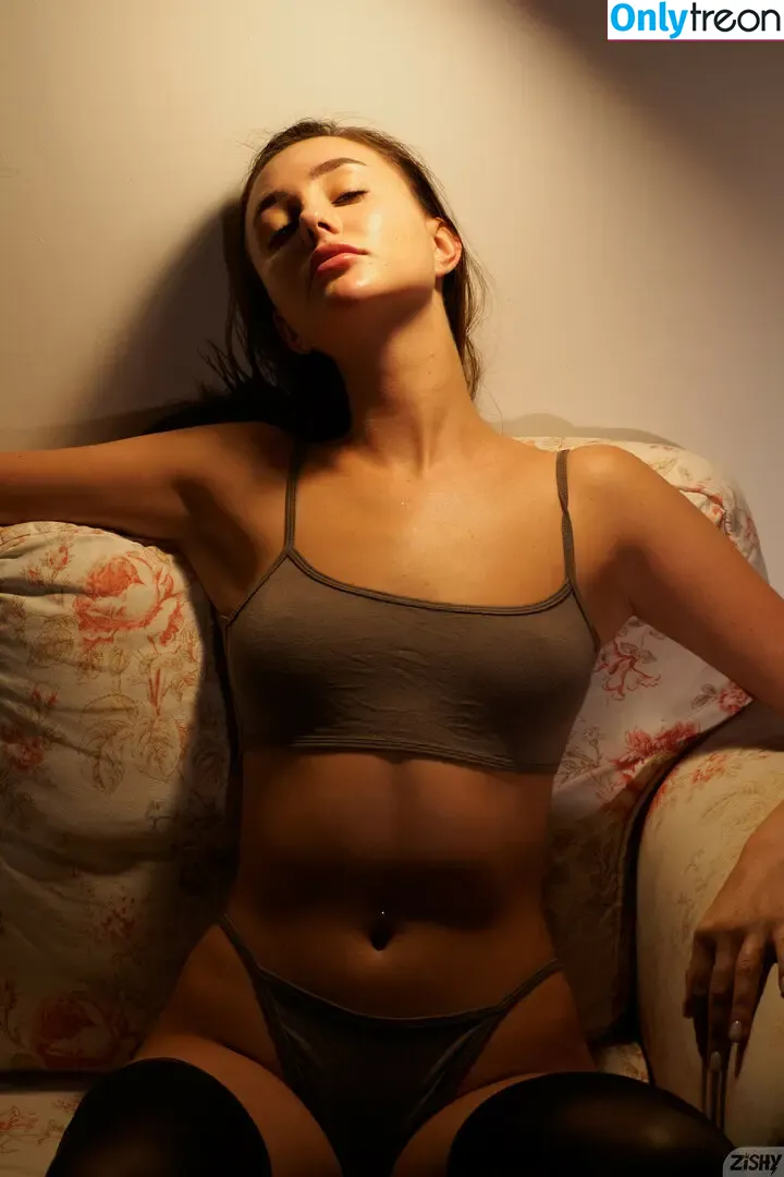 Zishy nude photo #8852 (zishylives)