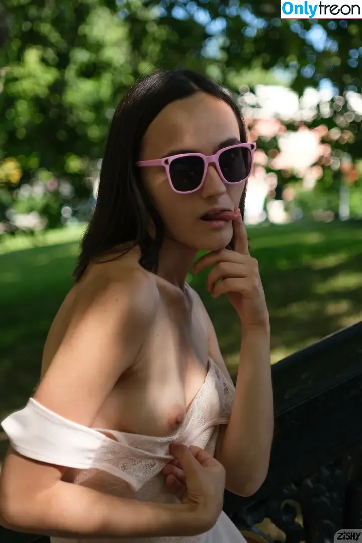 Zishy nude photo #8876 (zishylives)