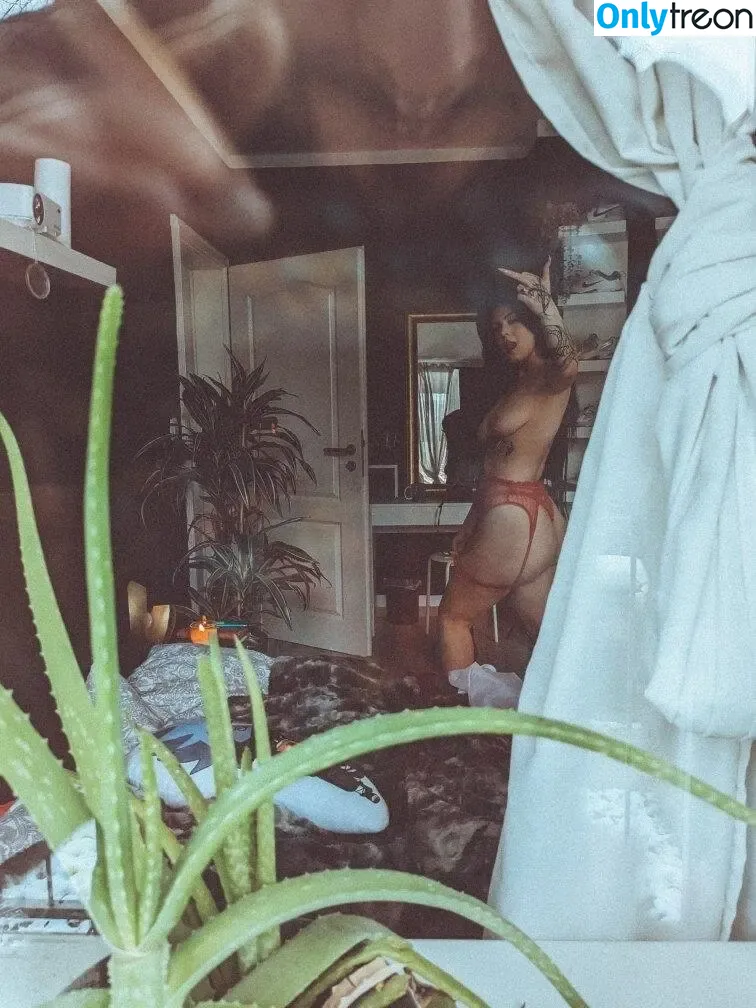 ziya.mrnwsk nude photo #0058 (m0rticia.666 / m0rticiahatake)