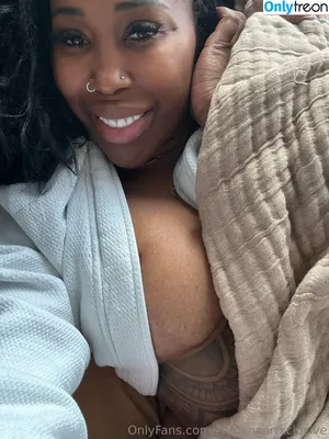 zmeenaorrxclusive / zmeenaorr nude photo #0039