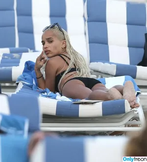 Zoë Kravitz / zoeisabellakravitz nude photo #0010