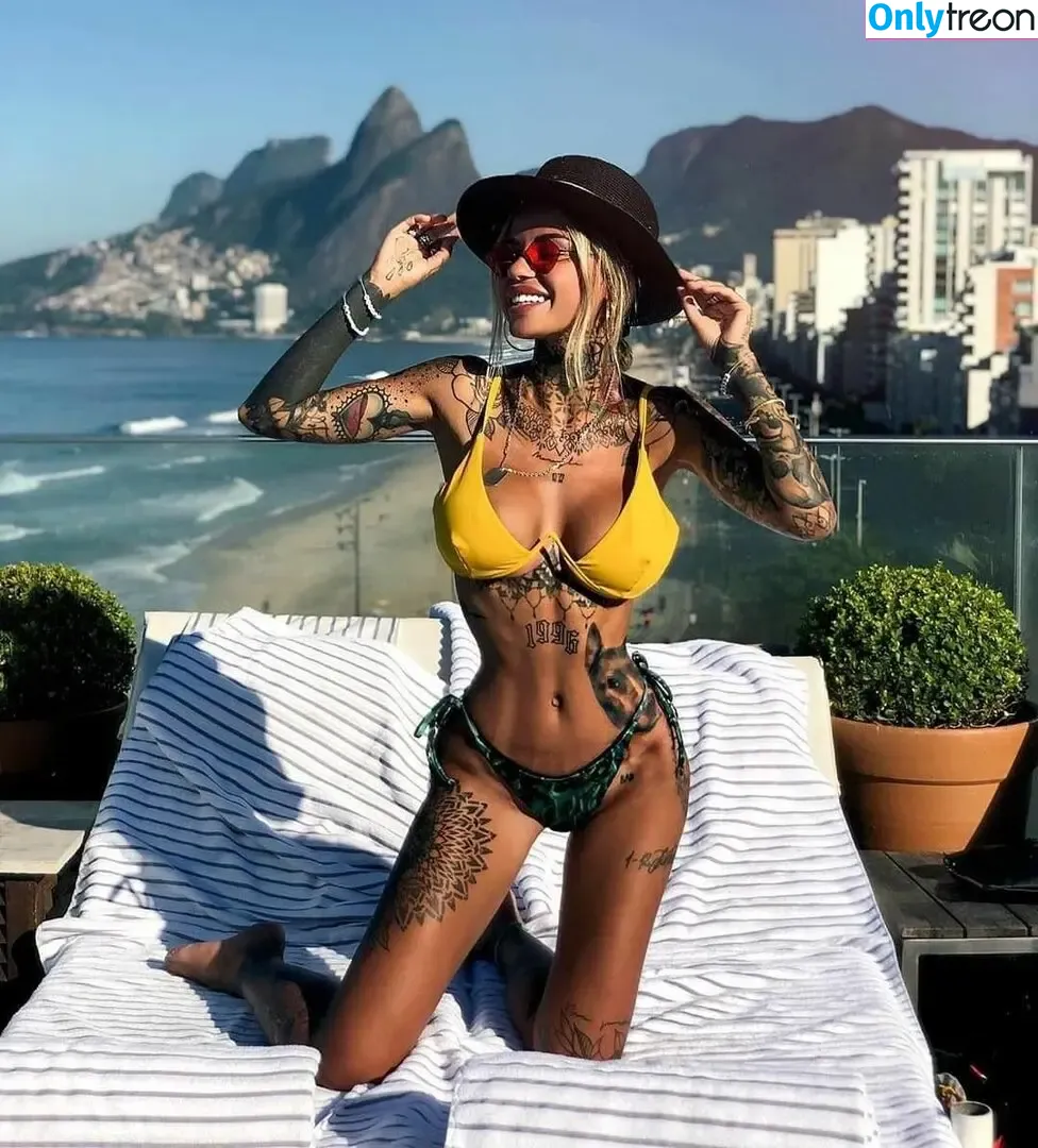 Zoe Cristofoli nude photo #0020 (zoe_cristofoli)