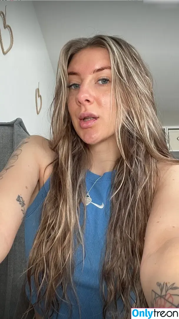Zoe.kln nude photo #0069 (Zoe.kln)