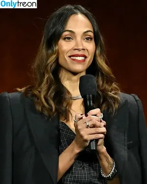 Zoe Saldana / zoesaldana nude photo #0997