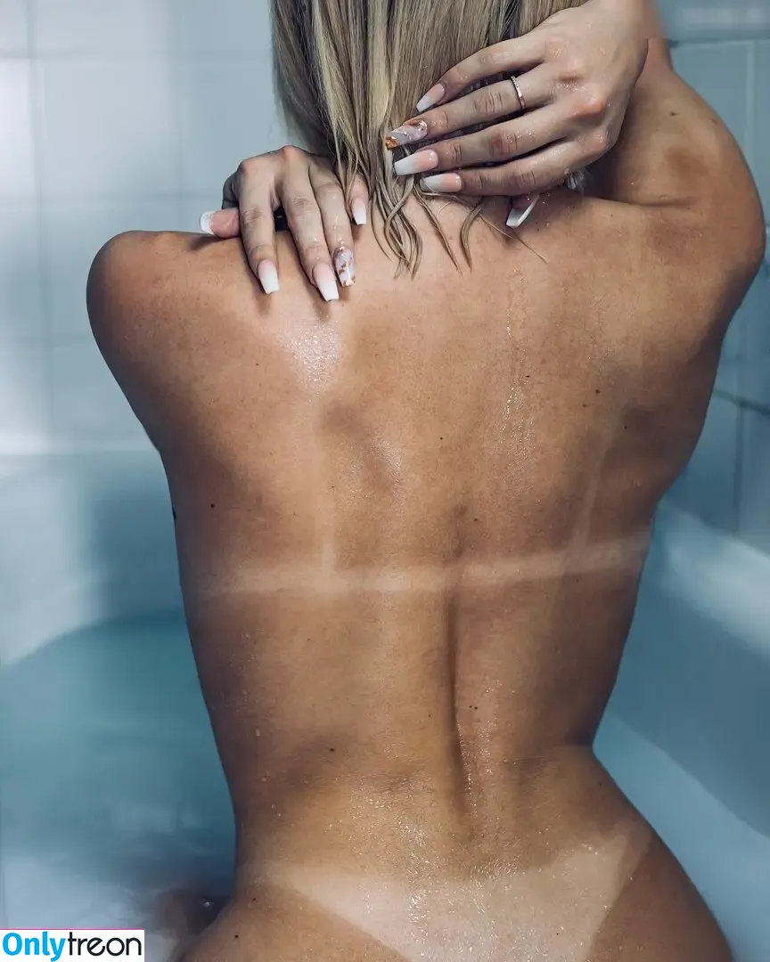 Zoerosedaily nude photo #0023 (zoeroseofficial)
