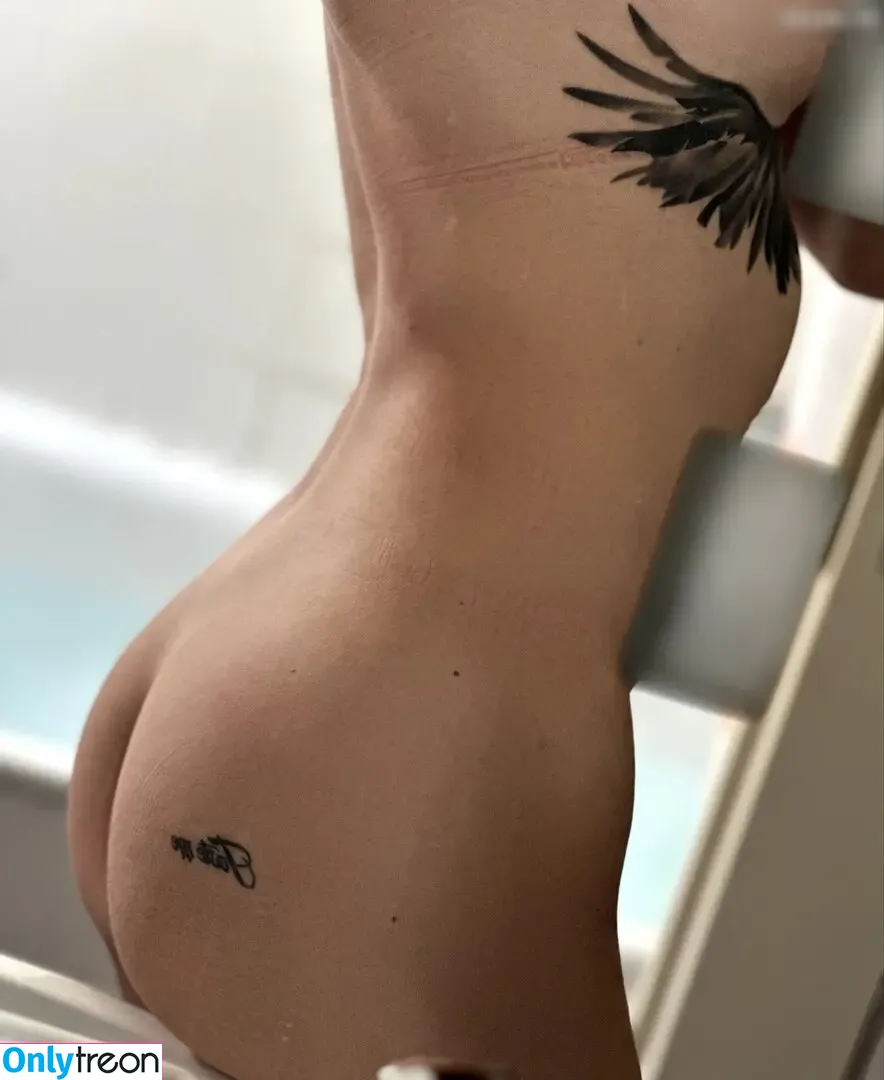 Zoerosedaily nude photo #0024 (zoeroseofficial)