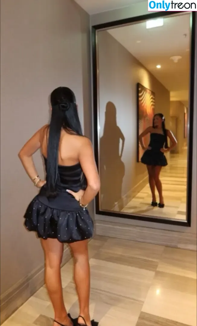 Zoesalg nude photo #0066 (Zoesalg)