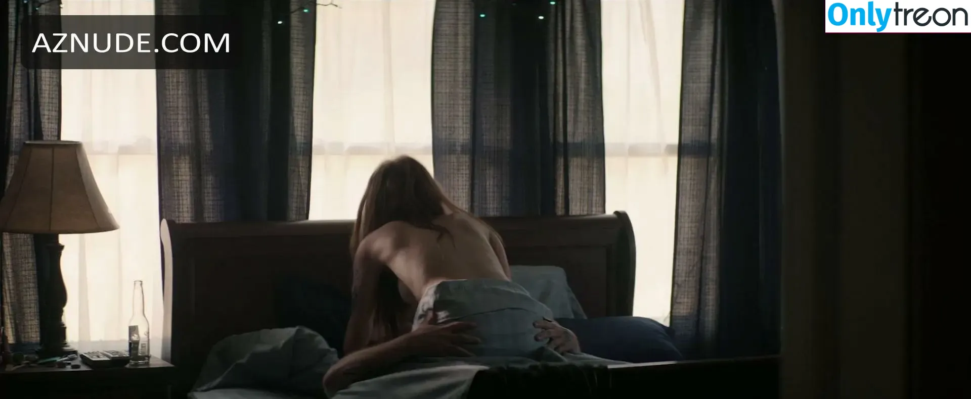 Zoey Deutch nude photo #0373 (zoeydeutch)