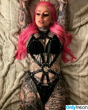 Zombieprinzessin / laurachesnok nude photo #0012