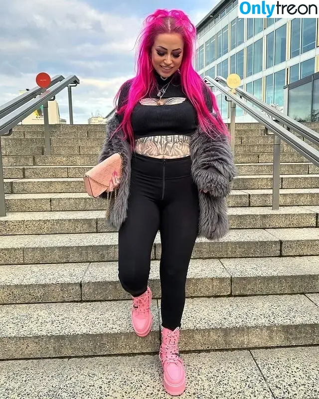 Zombieprinzessin nude photo #0009 (laurachesnok)