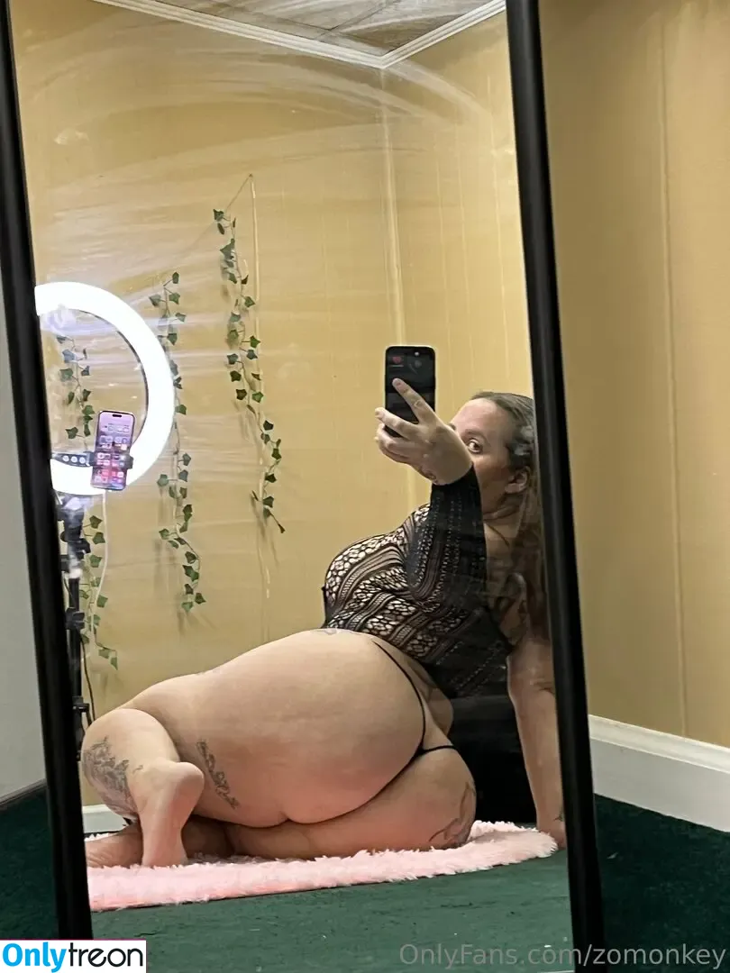 zomonkey nude photo #0011 (zomonkey1)