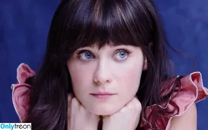 Zooey Deschanel / zooeydeschanel nude photo #0308