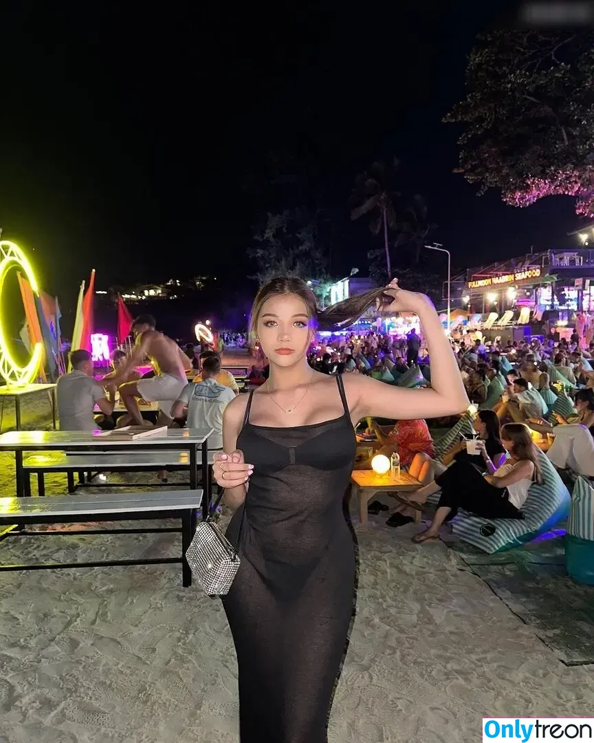 Zugus nude photo #0030 (Zugus)