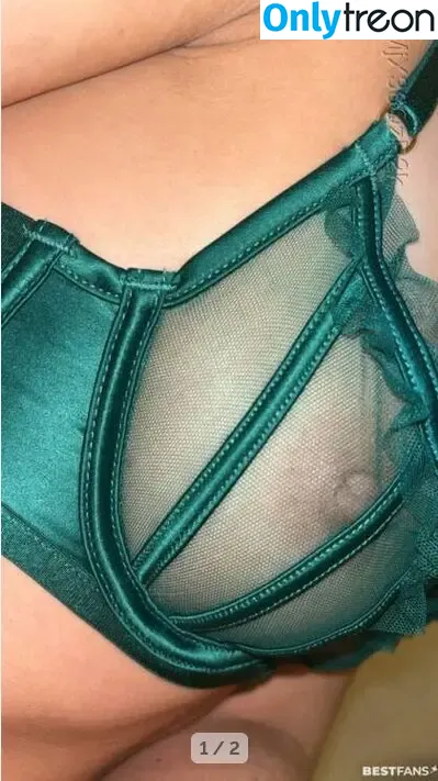 zwaennisfuerfraennis nude photo #0004 (zwaennisfuerfraennis)