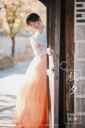 ZziZzi / zizzi_j / zzi_zzi._ / 찌찌 nude photo #0093