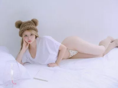 ZziZzi / zizzi_j / zzi_zzi._ / 찌찌 nude photo #0131