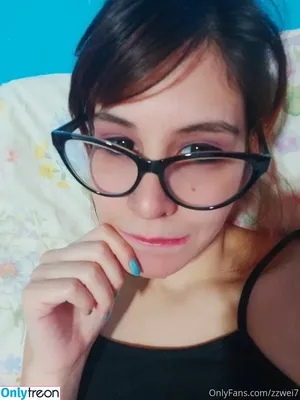 zzwei7 / Zzwei7_ / loree nude photo #0032