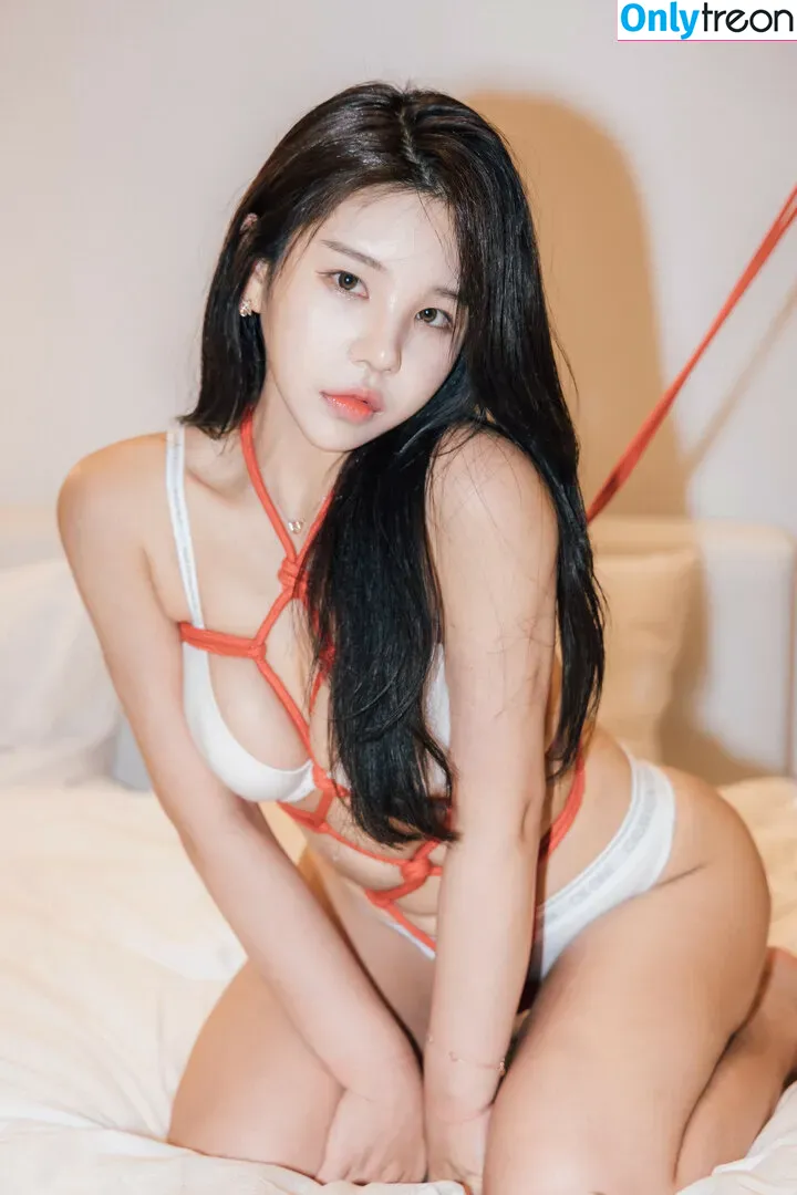 Zzyuri nude photo #0020 (zzyuridayo)