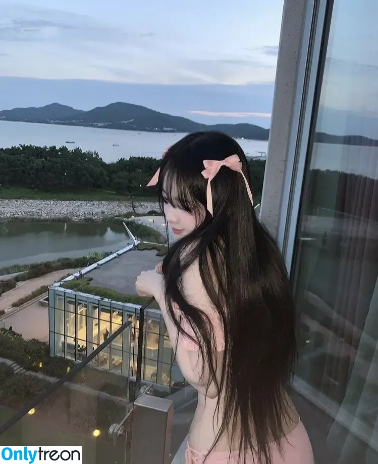 2_shu_2 nude photo #0002 (2._.shu_)