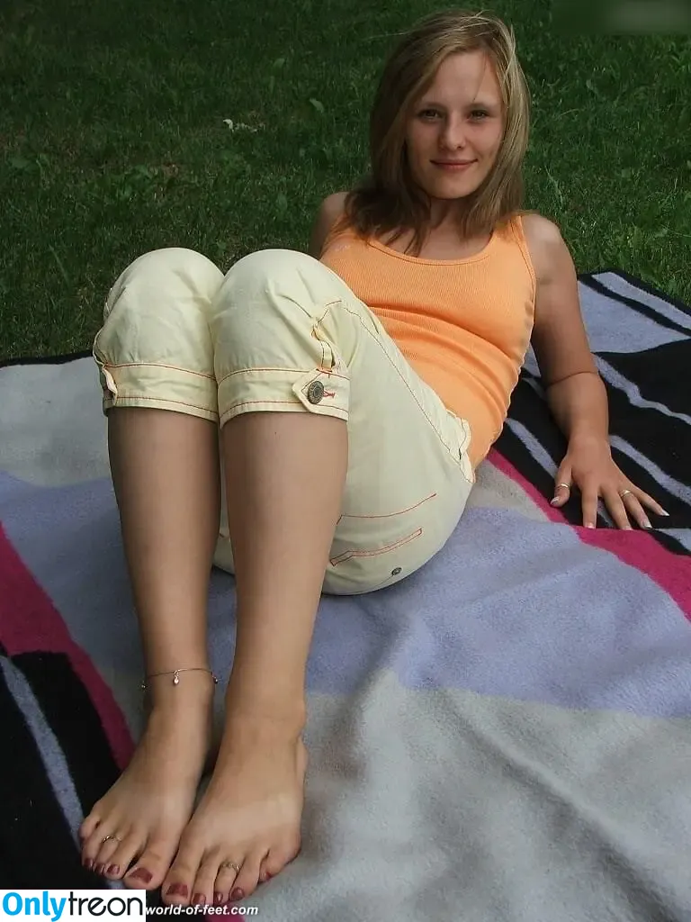 22723 nude photo #1155 (22723)