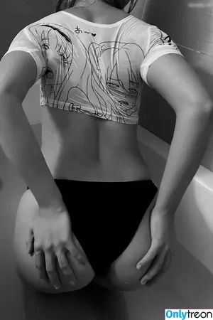  nude photo #0011