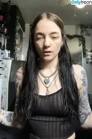  nude photo #0001