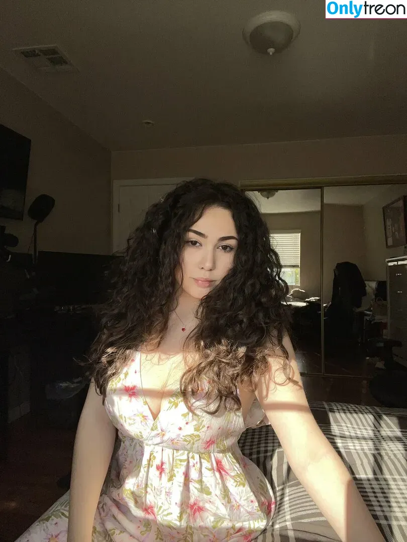 777kittykay nude photo #0007 (runawaymermaid / theemisskittykay)